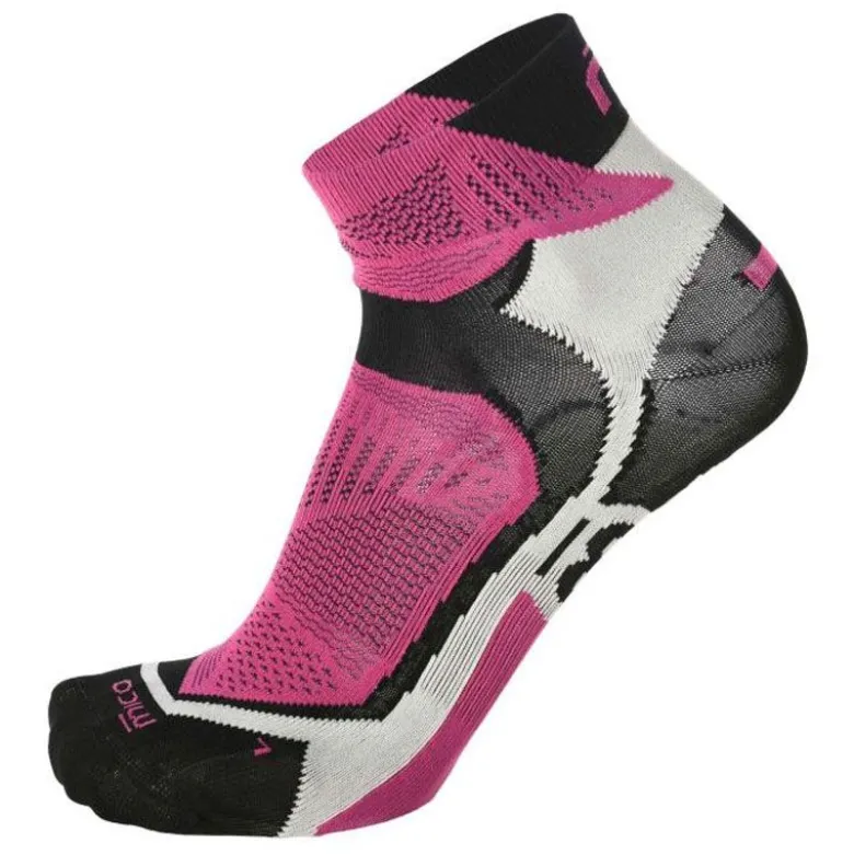 CALZE RUN CORTA EXTRALIGHT 573 NERO/FUXIA